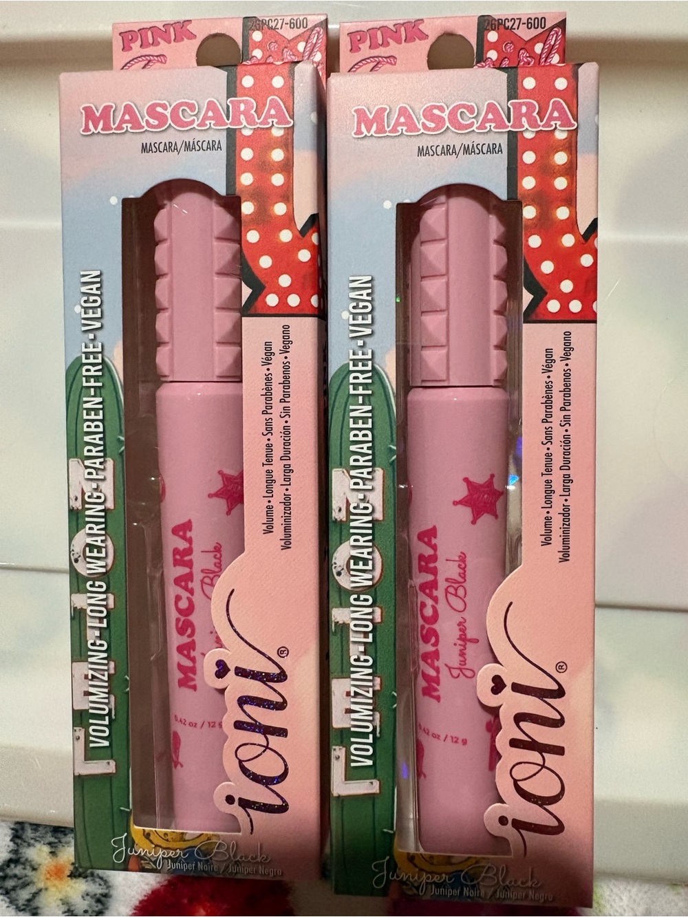 ioni Volumizing Mascara — Pink